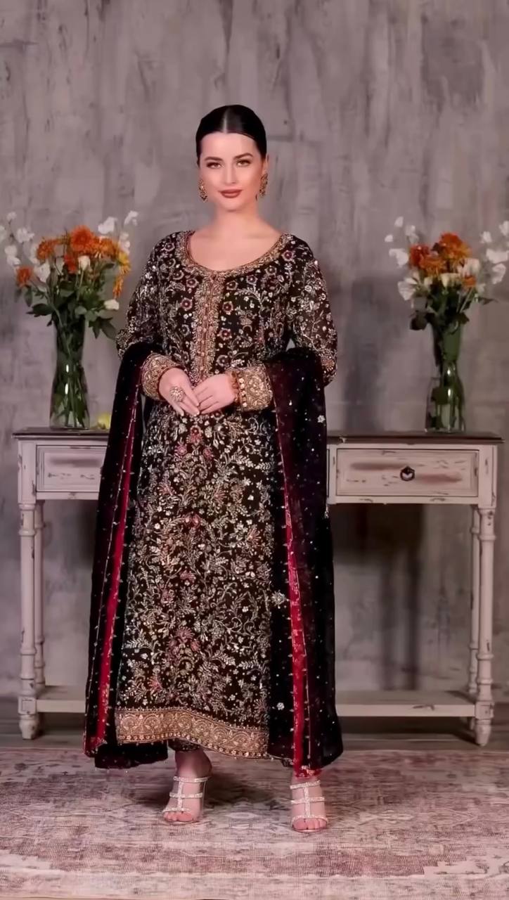 Launching New Trending Collection 3 Pices Ready Made Long Kurti - Pent With Dupatta
