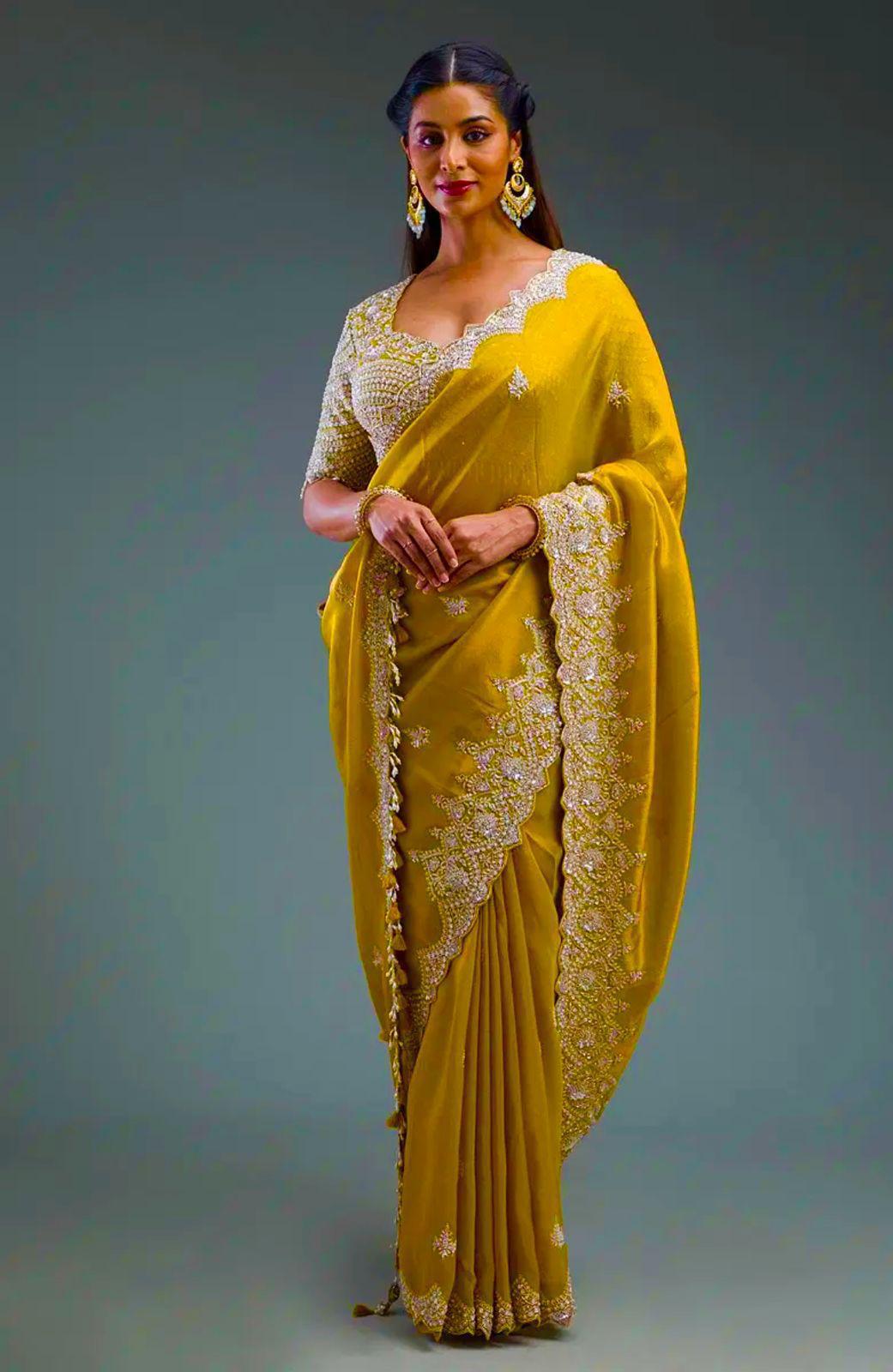 NEW TRENDING GLOD CRUSH FABRIC ON HEAVY EMBRODERY WORK SAREE BLOUSE