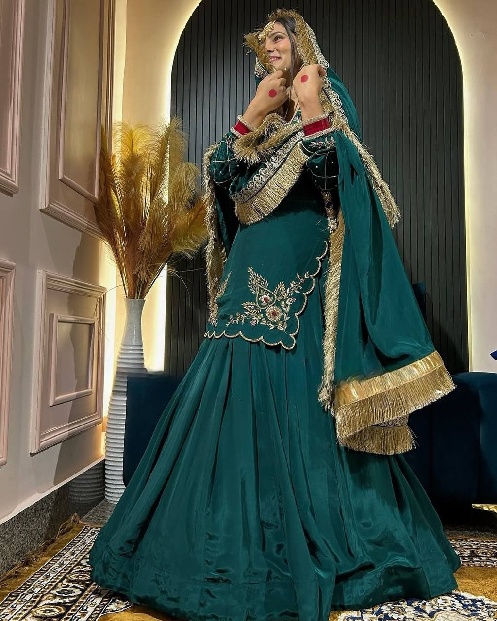 New BEAUTIFUL DESIGNER Embroidery Work AND Fully Stitched WITH Full sleeve